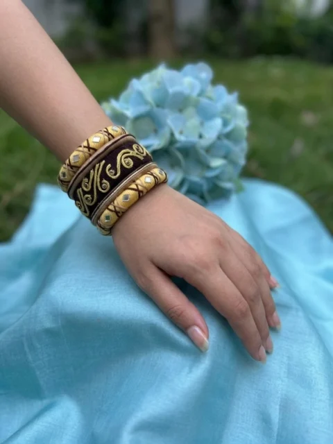 Black & Gold Mirror Embroidered Thread Bangle Set